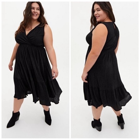 NWT Torrid Crinkle Knit Skater Midi Dress Black Sleeveless - Picture 1 of 5